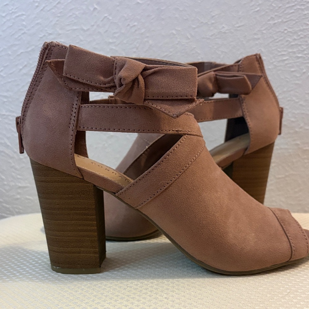 LC Lauren Conrad Women's Block Heels in Blush